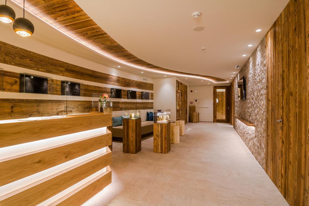 Hotel Alaska Сельва-ді-Валь-Гардена Екстер'єр фото