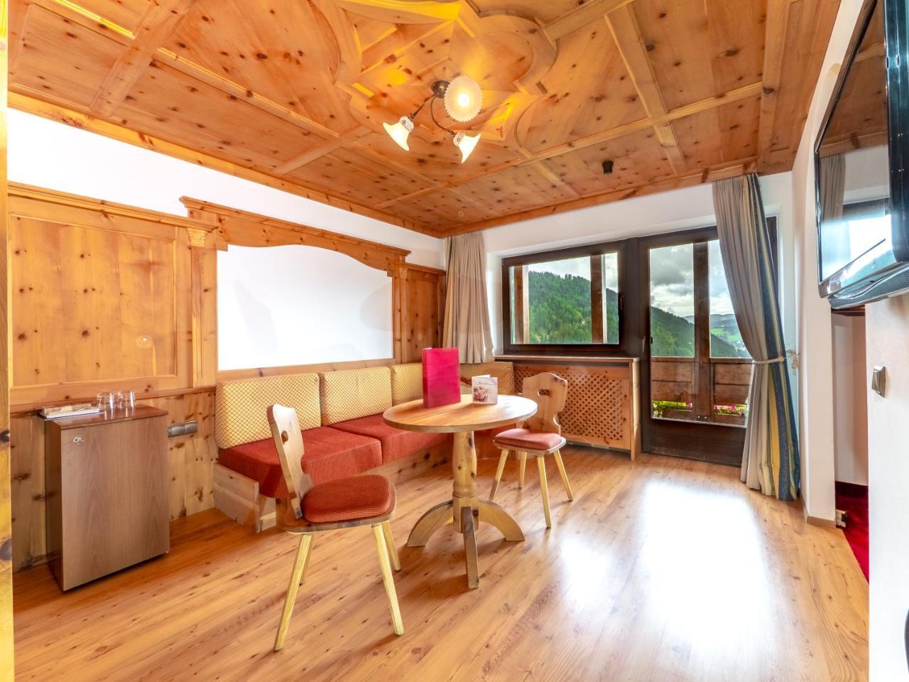 Hotel Alaska Сельва-ді-Валь-Гардена Екстер'єр фото